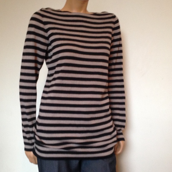 Eileen Fisher Sweaters - ❄️25% Off❄️Merino wool sweater